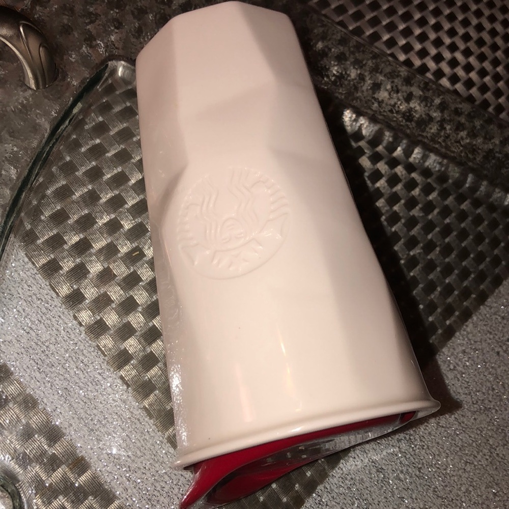 STARBUCKS - Picture 3 of 5